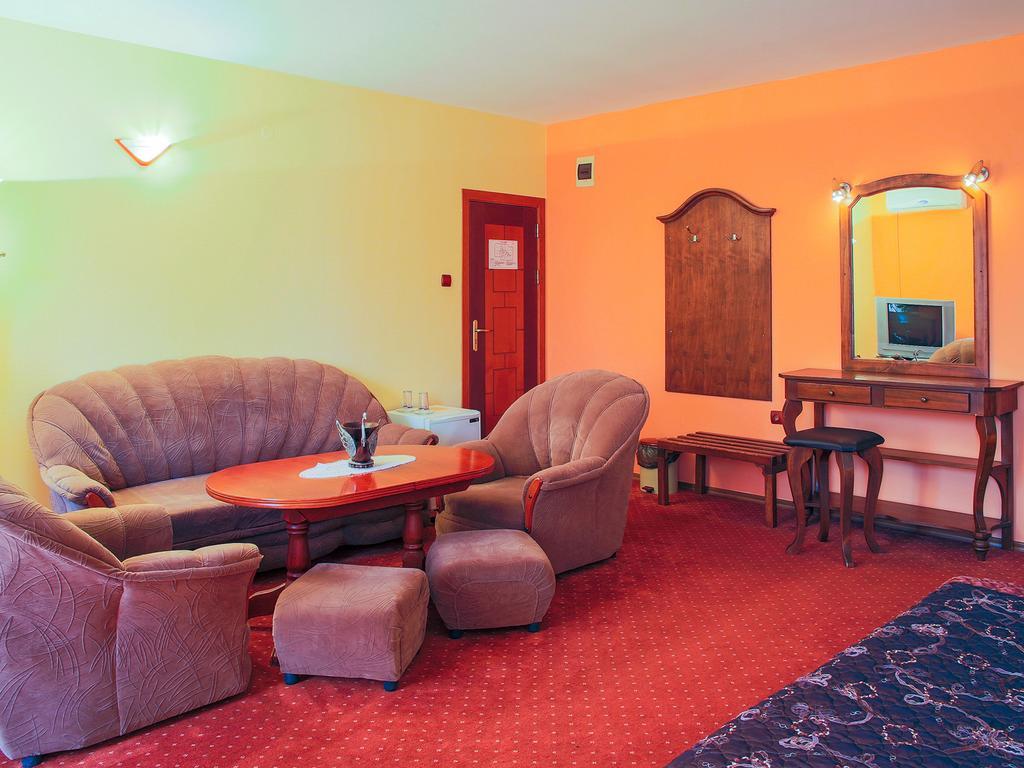 Hotel Teres Καζανλούκ Δωμάτιο φωτογραφία