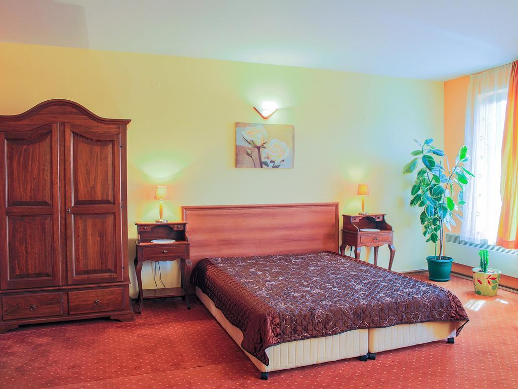 Hotel Teres Καζανλούκ Δωμάτιο φωτογραφία